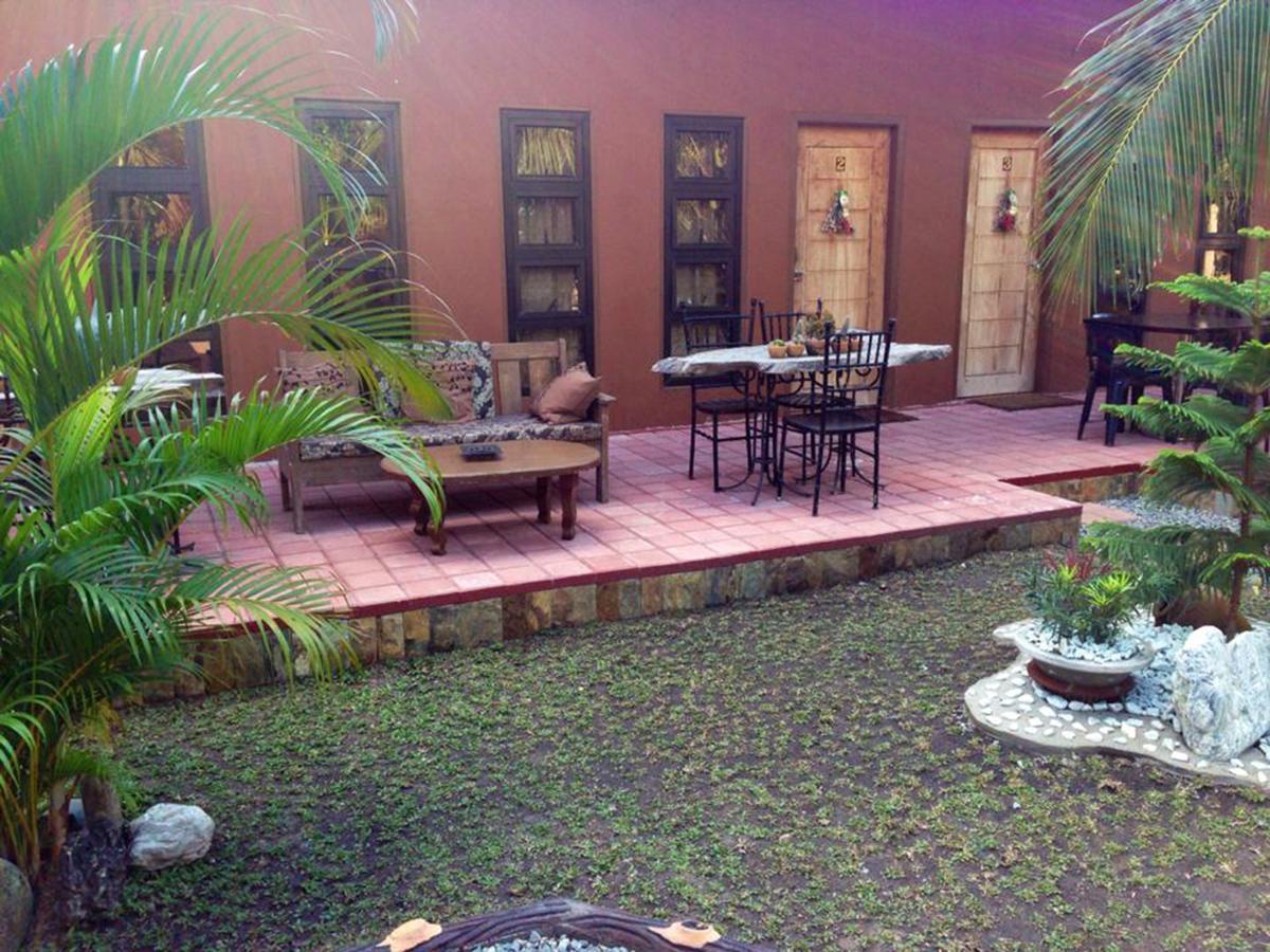 Bognot Lodge : Alvin Bognot Mt Pinatubo Guesthouse And Tours Santa Juliana Kamer foto