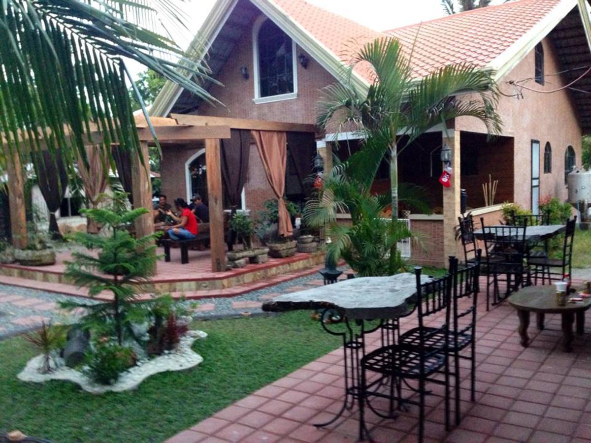 Bognot Lodge : Alvin Bognot Mt Pinatubo Guesthouse And Tours Santa Juliana Kamer foto