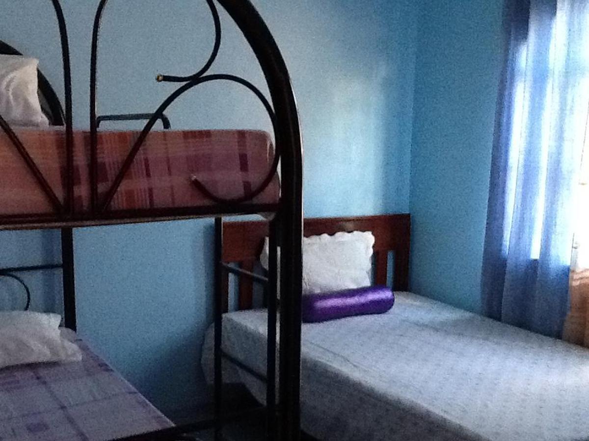 Bognot Lodge : Alvin Bognot Mt Pinatubo Guesthouse And Tours Santa Juliana Kamer foto