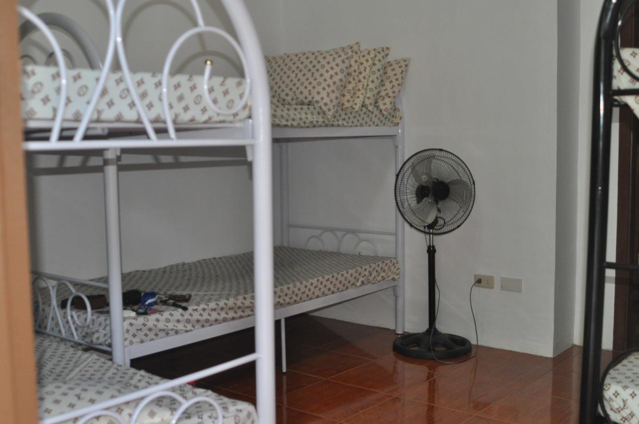 Bognot Lodge : Alvin Bognot Mt Pinatubo Guesthouse And Tours Santa Juliana Kamer foto